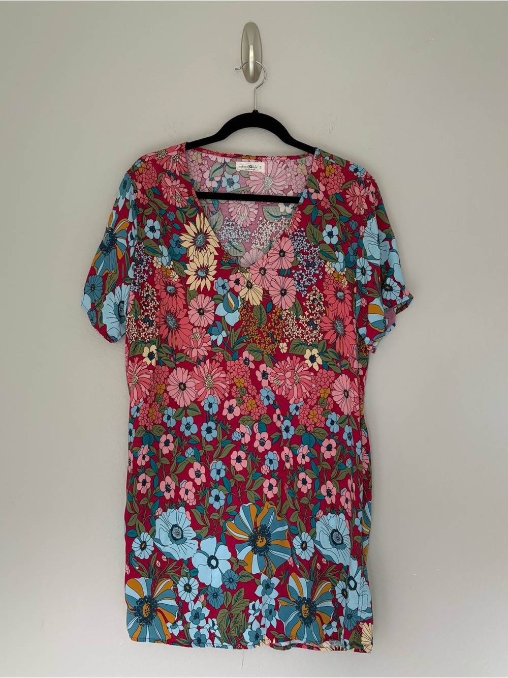 Natural Life Retro Floral V Neck Shift Mini Dress Pink Beachy Flowy - S